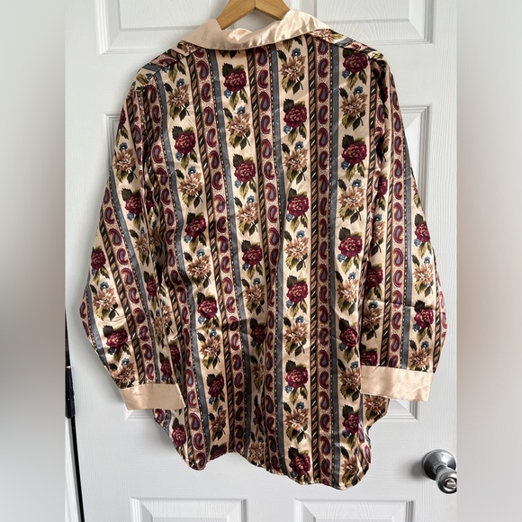 Vintage size large 2 piece It’s about time button town long sleeve pajamas. - Picture 5 of 8